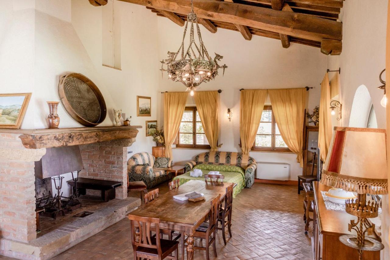 Agriturismo Il Serraglio Montepulciano Stazione Kültér fotó